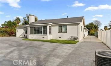 7922 Amestoy Avenue, Van Nuys, California 91406, 2 Bedrooms Bedrooms, ,2 BathroomsBathrooms,Residential Lease,Rent,7922 Amestoy Avenue,BB24251018