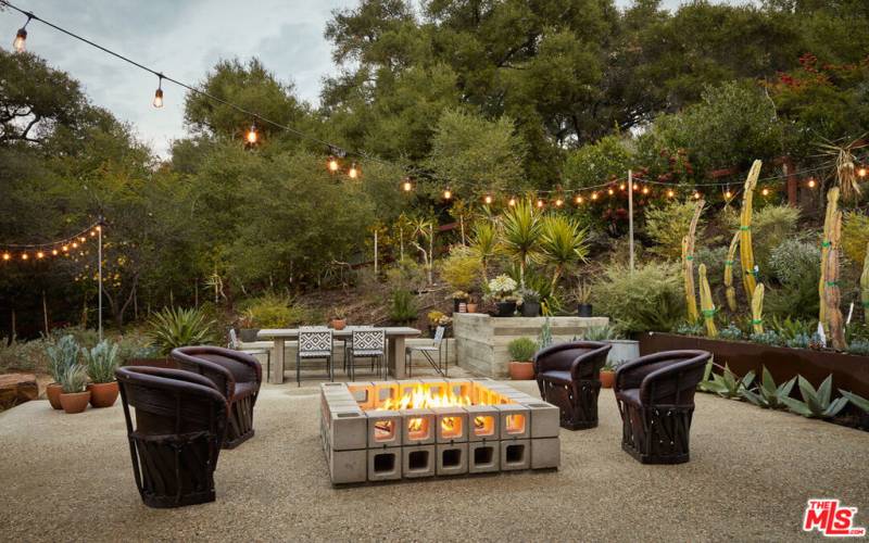 Cantina patio & fire pit