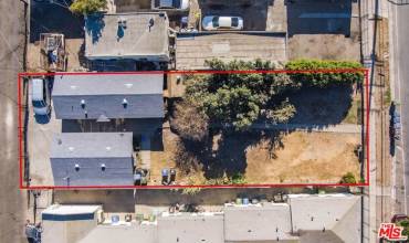 8128 S Hoover Street, Los Angeles, California 90044, 2 Bedrooms Bedrooms, ,Residential Income,Buy,8128 S Hoover Street,24473801