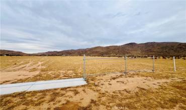 25988 Las Piedras Drive, Apple Valley, California 92307, ,Land,Buy,25988 Las Piedras Drive,TR24251545