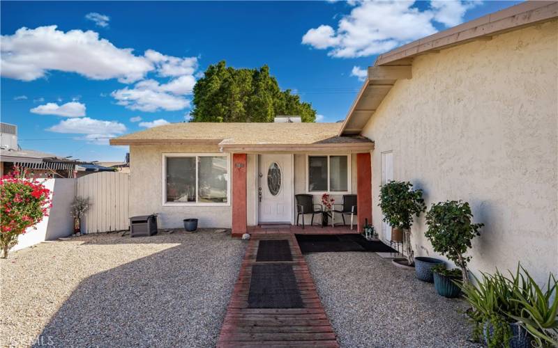 Welcoming porch area.