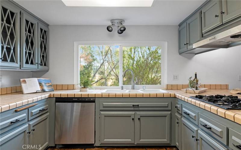 Kitchen - 5926 Avenue Juan Bautista, Jurupa