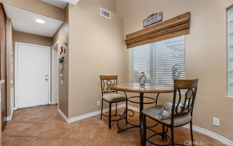 Kitchen eating area