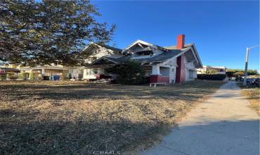 1701 5th Avenue, Los Angeles, California 90019, 4 Bedrooms Bedrooms, ,1 BathroomBathrooms,Residential,Buy,1701 5th Avenue,CV24250425