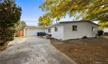 44268 Carolside Avenue, Lancaster, California 93535, 4 Bedrooms Bedrooms, ,3 BathroomsBathrooms,Residential,Buy,44268 Carolside Avenue,SR24252008