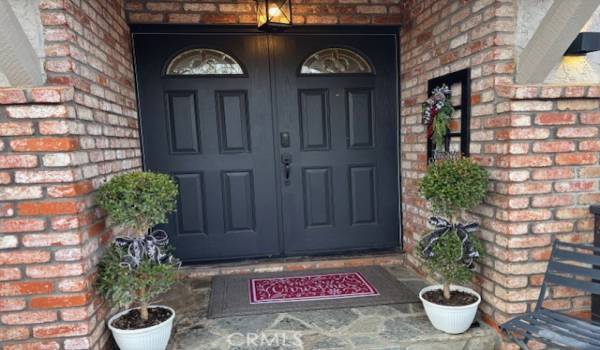 Double door entry