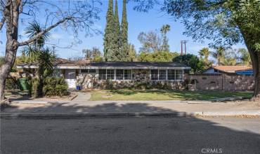 19453 Strathern Street, Reseda, California 91335, 4 Bedrooms Bedrooms, ,2 BathroomsBathrooms,Residential,Buy,19453 Strathern Street,SR24210036