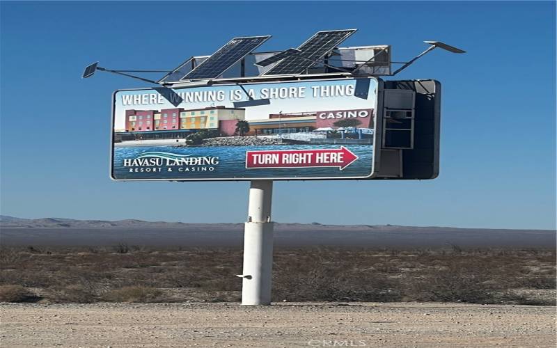 Directional signs from Hwy 95 going North