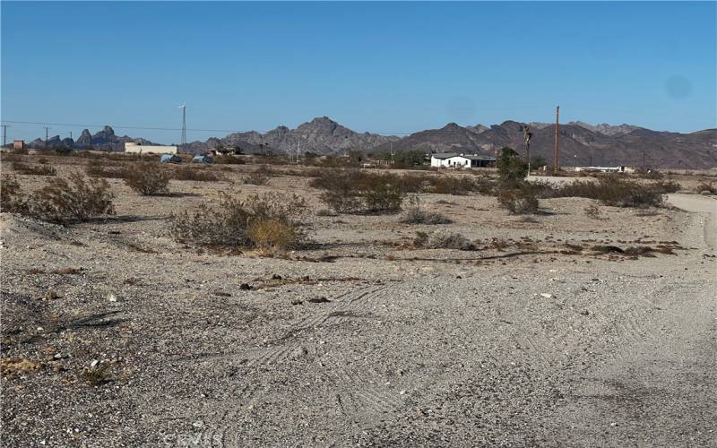 This is the view of the entrance of the dirt Rd