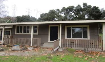 19632 Pesante Road, Salinas, California 93907, 2 Bedrooms Bedrooms, ,1 BathroomBathrooms,Residential,Buy,19632 Pesante Road,ML81988758