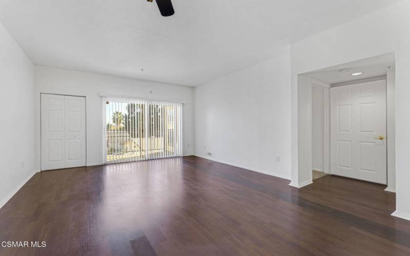 11124 Burbank Blvd #208, North Hollywood