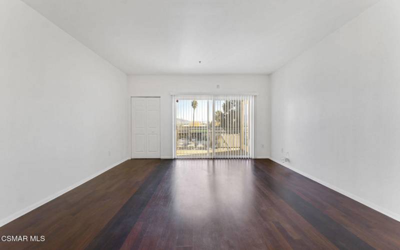 11124 Burbank Blvd #208, North Hollywood