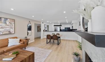 1940 N Highland Avenue 2, Los Angeles, California 90068, 2 Bedrooms Bedrooms, ,2 BathroomsBathrooms,Residential,Buy,1940 N Highland Avenue 2,SR24250221