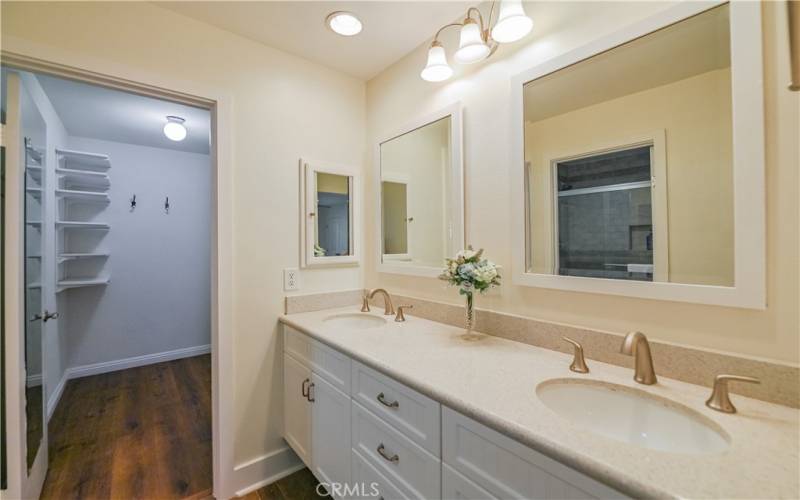 Master bathroom downstairs