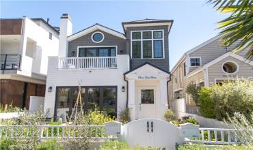 424 1/2 Marguerite Avenue, Corona Del Mar, California 92625, 2 Bedrooms Bedrooms, ,2 BathroomsBathrooms,Residential Lease,Rent,424 1/2 Marguerite Avenue,LG24251434