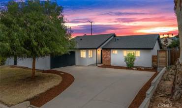 50 Falcon Lane, Redlands, California 92374, 3 Bedrooms Bedrooms, ,2 BathroomsBathrooms,Residential,Buy,50 Falcon Lane,IG24250251