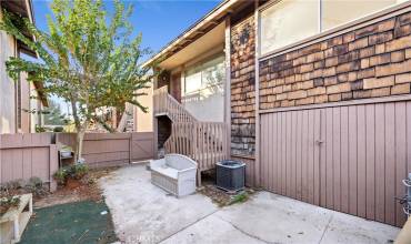 1078 Cabrillo Park Drive B, Santa Ana, California 92701, 1 Bedroom Bedrooms, ,1 BathroomBathrooms,Residential,Buy,1078 Cabrillo Park Drive B,PW24249983