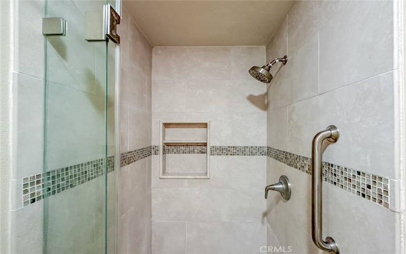 GUEST BATHROOM TILED SHOWER ENCLOSURE