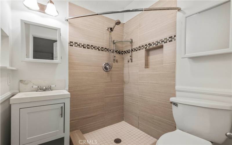 Bonus room Bathroom