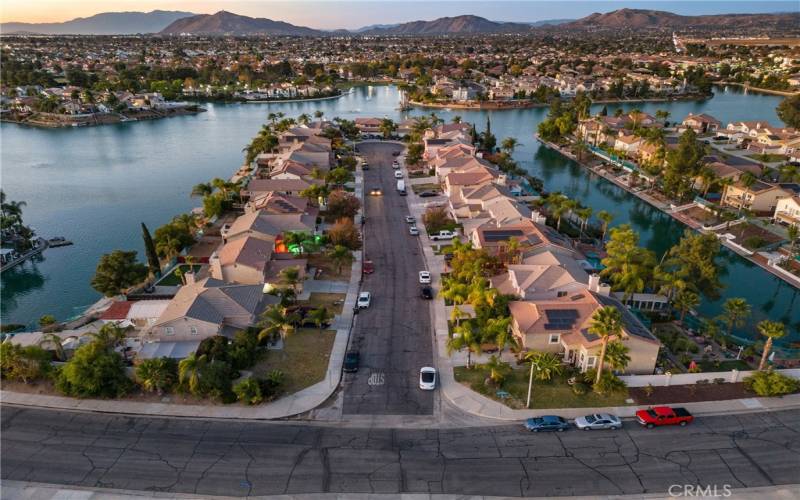 Located near schools , shopping and Lake Perris while feeling your in your own serene oasis