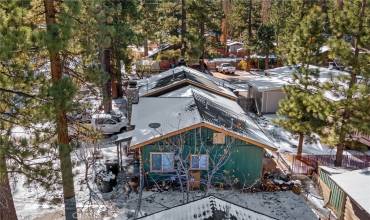 301 W Sherwood Boulevard, Big Bear City, California 92314, 5 Bedrooms Bedrooms, ,3 BathroomsBathrooms,Residential,Buy,301 W Sherwood Boulevard,IV24253427