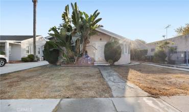 3688 Walnut Avenue, Lynwood, California 90262, 2 Bedrooms Bedrooms, ,1 BathroomBathrooms,Residential,Buy,3688 Walnut Avenue,RS24249968