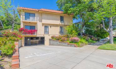 1246 E Lexington Drive 6, Glendale, California 91206, 3 Bedrooms Bedrooms, ,3 BathroomsBathrooms,Residential Lease,Rent,1246 E Lexington Drive 6,24474277