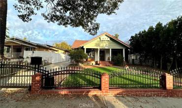 1158 Wesley Avenue, Pasadena, California 91104, 3 Bedrooms Bedrooms, ,2 BathroomsBathrooms,Residential,Buy,1158 Wesley Avenue,PW24240504