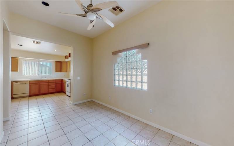 Breakfast/Dining Room