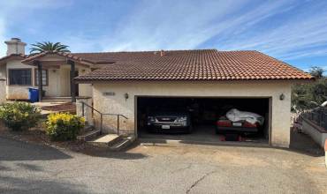 Vista, California 92081, 3 Bedrooms Bedrooms, ,2 BathroomsBathrooms,Residential,Buy,240028820SD