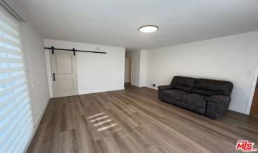 1635 S Beverly Glen Boulevard 1, Los Angeles, California 90024, 3 Bedrooms Bedrooms, ,1 BathroomBathrooms,Residential Lease,Rent,1635 S Beverly Glen Boulevard 1,24474421