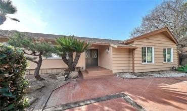 2036 Rancho Canada Place, La Canada Flintridge, California 91011, 3 Bedrooms Bedrooms, ,1 BathroomBathrooms,Residential Lease,Rent,2036 Rancho Canada Place,PF24249982