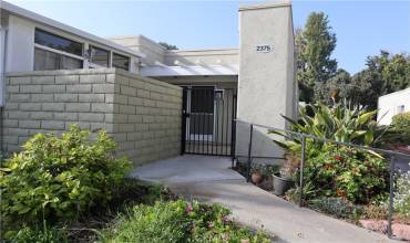 2375 Via Mariposa W B, Laguna Woods, California 92637, 2 Bedrooms Bedrooms, ,1 BathroomBathrooms,Residential Lease,Rent,2375 Via Mariposa W B,OC24253834