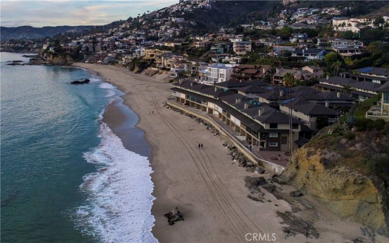 DURING WINTER MONTHS, ENJOY A LARGE BEACH IN FRONT OF SEAWALL