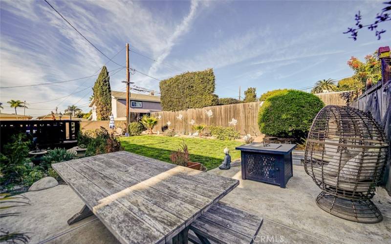 Picnic Area in Back Yard