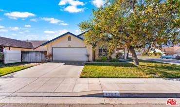 135 Sandlewood Place, Fillmore, California 93015, 3 Bedrooms Bedrooms, ,2 BathroomsBathrooms,Residential,Buy,135 Sandlewood Place,24474555