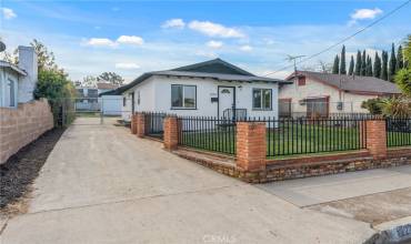 1222 E Street, Corona, California 92882, 3 Bedrooms Bedrooms, ,1 BathroomBathrooms,Residential,Buy,1222 E Street,TR24254325