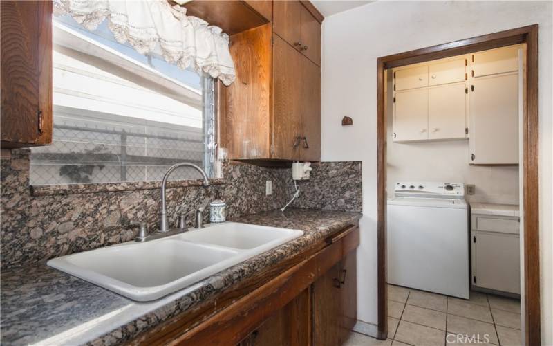 Granite Counter & Double Sinks