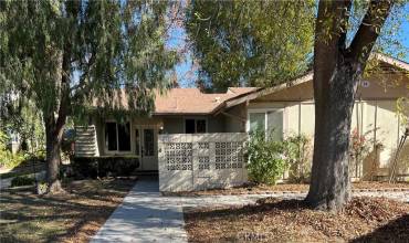 64 Calle Cadiz H, Laguna Woods, California 92637, 2 Bedrooms Bedrooms, ,1 BathroomBathrooms,Residential,Buy,64 Calle Cadiz H,OC24252075