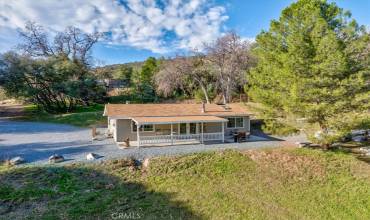 42109 River Falls Road, Oakhurst, California 93644, 3 Bedrooms Bedrooms, ,1 BathroomBathrooms,Residential,Buy,42109 River Falls Road,FR24254592