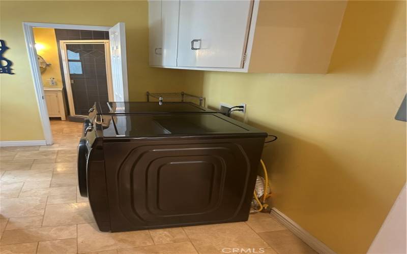 Washer and dryer included