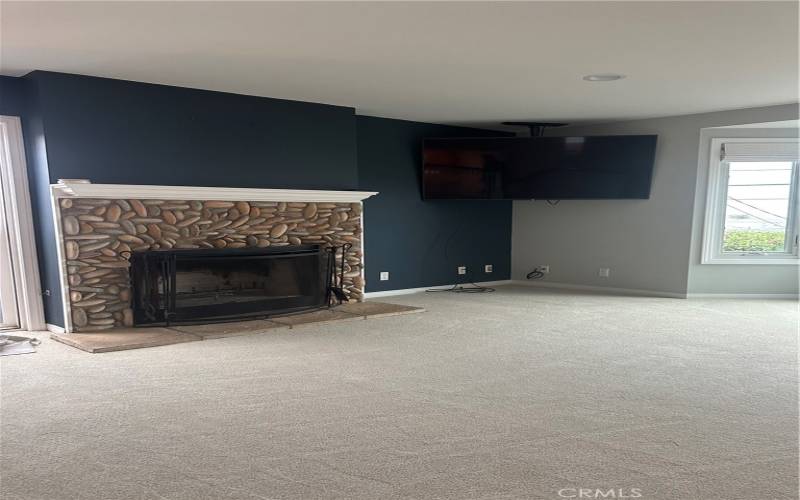 Grand family room with fireplace