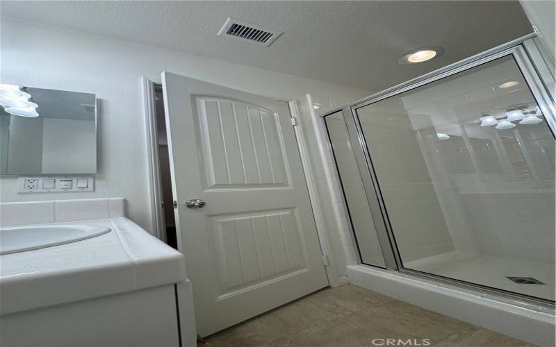 Main level bedroom ensuite bathroom