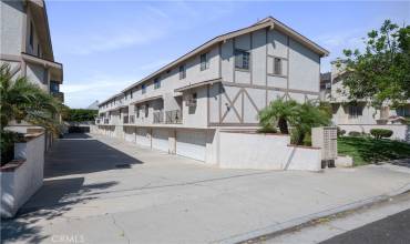 1541 W 146th Street 16, Gardena, California 90247, 3 Bedrooms Bedrooms, ,3 BathroomsBathrooms,Residential,Buy,1541 W 146th Street 16,SB24186738