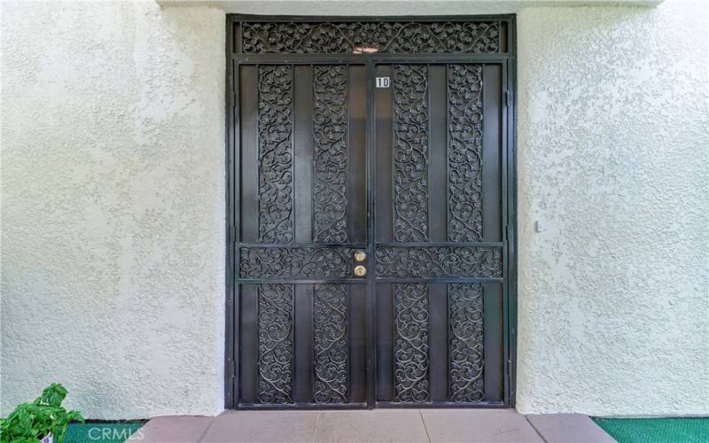 Screened Entrance Door for Airflow