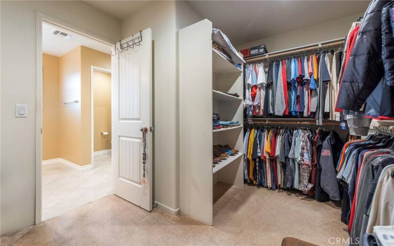 Master br walk in closet