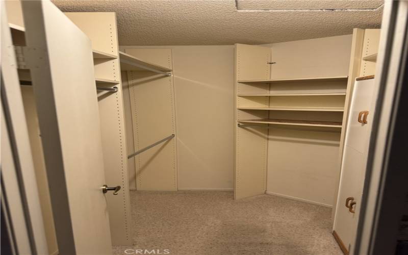 Owner suite closet