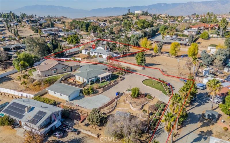 View of property and driveway leading from Yucaipa Blvd