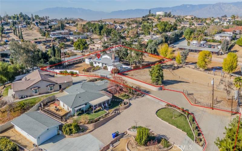 View of property and driveway leading from Yucaipa Blvd