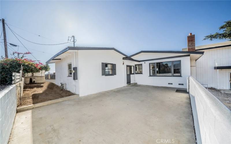 Outdoor patio area with beautiful view of the 3